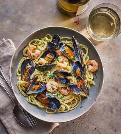 SEAFOOD LINGUINE SEAFOOD LINGUINE